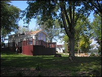 Photo of a lake cottage